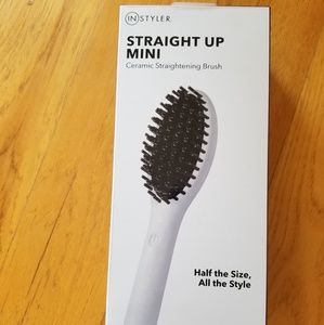 Mini travel hot iron brush